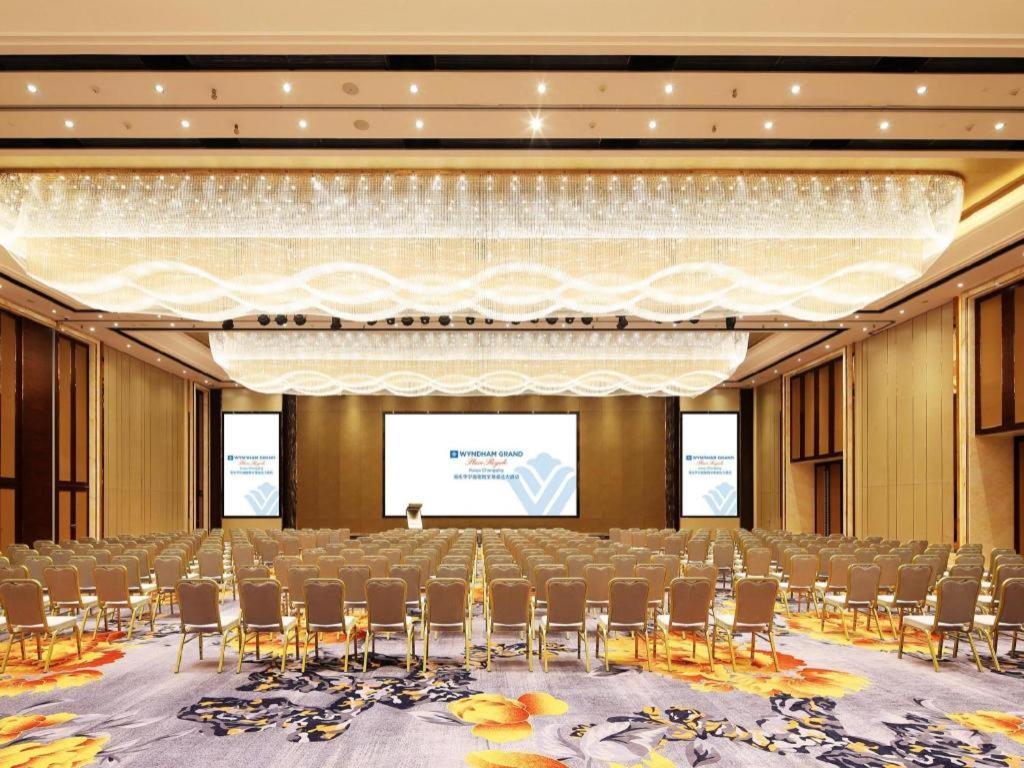 Wyndham Grand Plaza Royale Huayu Chongqing Hotel Buitenkant foto