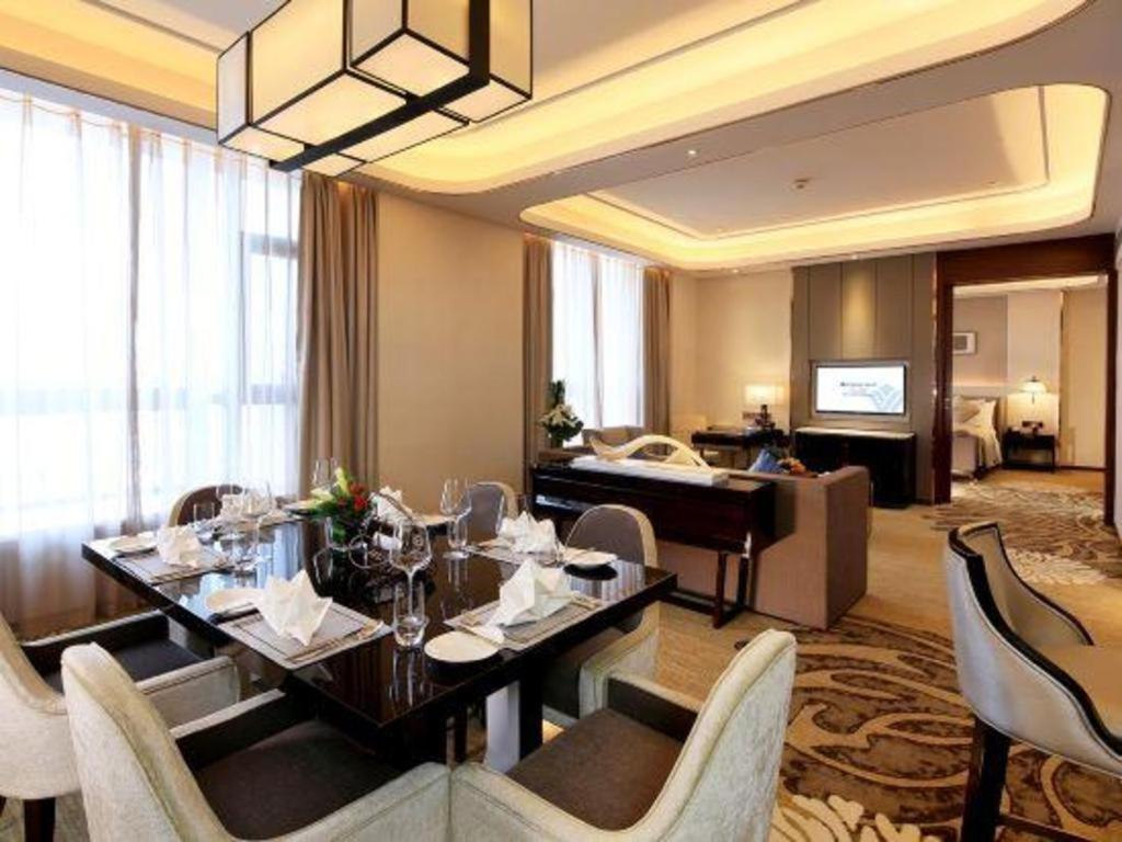 Wyndham Grand Plaza Royale Huayu Chongqing Hotel Buitenkant foto