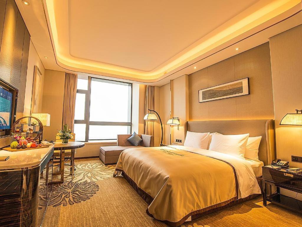 Wyndham Grand Plaza Royale Huayu Chongqing Hotel Buitenkant foto
