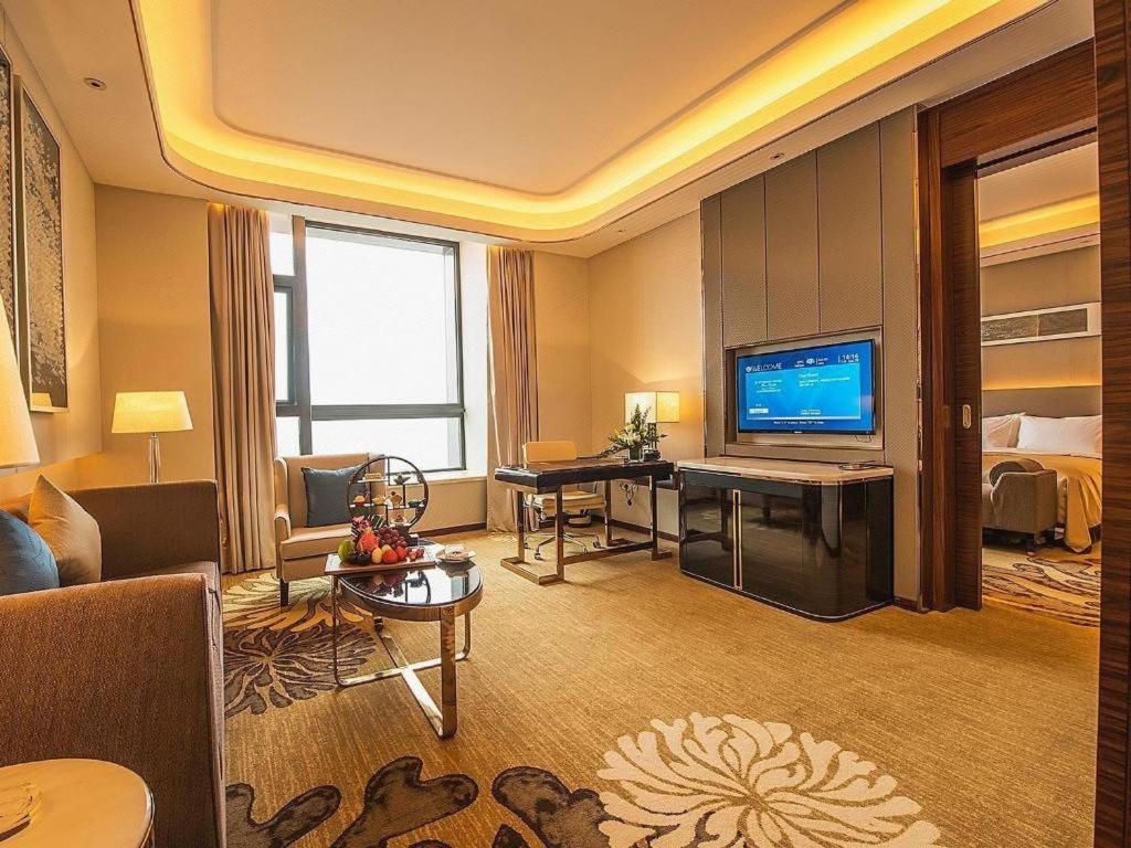 Wyndham Grand Plaza Royale Huayu Chongqing Hotel Buitenkant foto