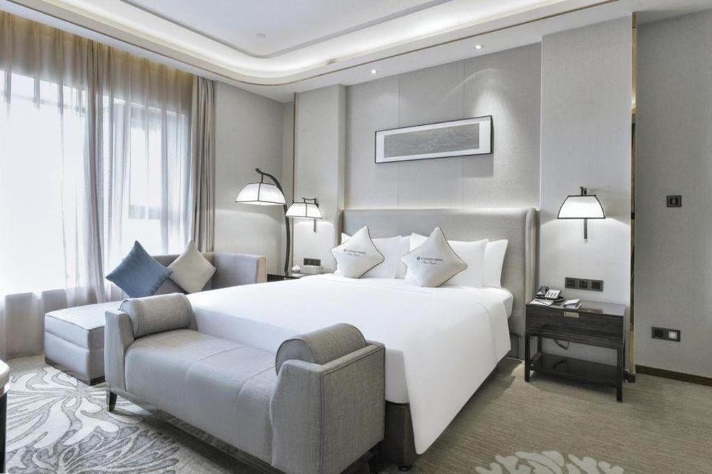 Wyndham Grand Plaza Royale Huayu Chongqing Hotel Buitenkant foto